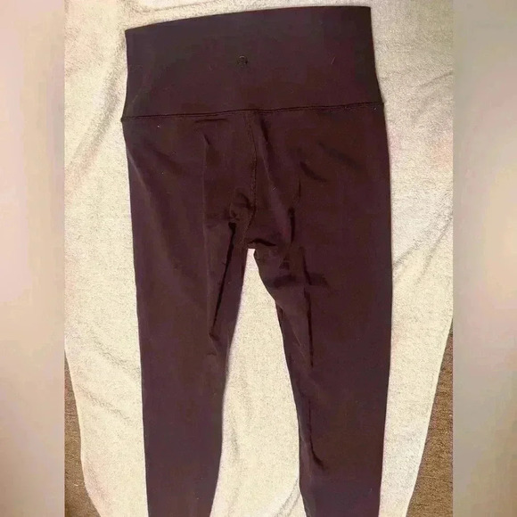 Lululemon Black Cherry  24” leggings perfect preowned - Picture 4 of 8